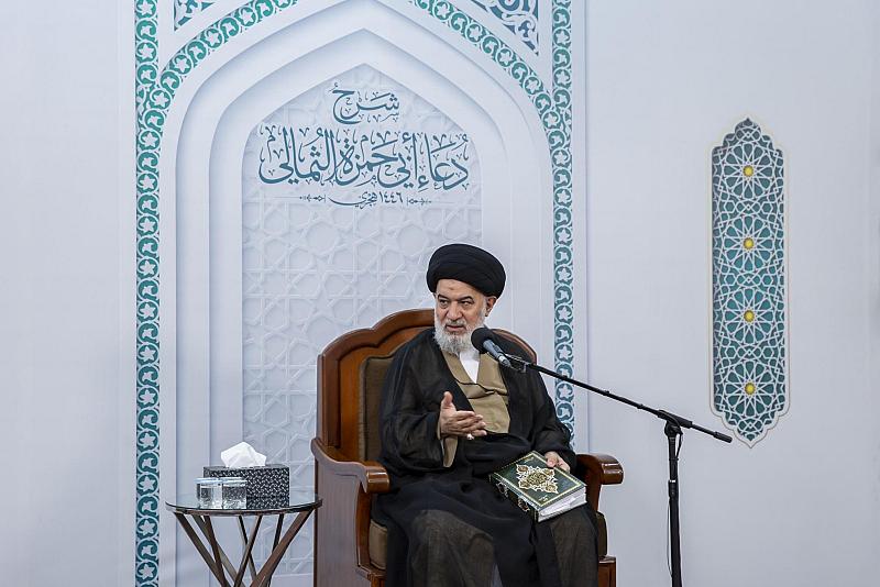 أستاذ الحوزة العلميّة العلّامة السيد أحمد الصافي يُلقي المحاضرة العلمية الأسبوعية الثامنة في شرح دعاء أبي حمزة الثمالي