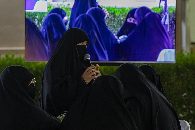 فعاليات اليوم الأوّل من مسابقة (بصائر العلم) تشهد تفاعلاً معرفياً بين المشاركات