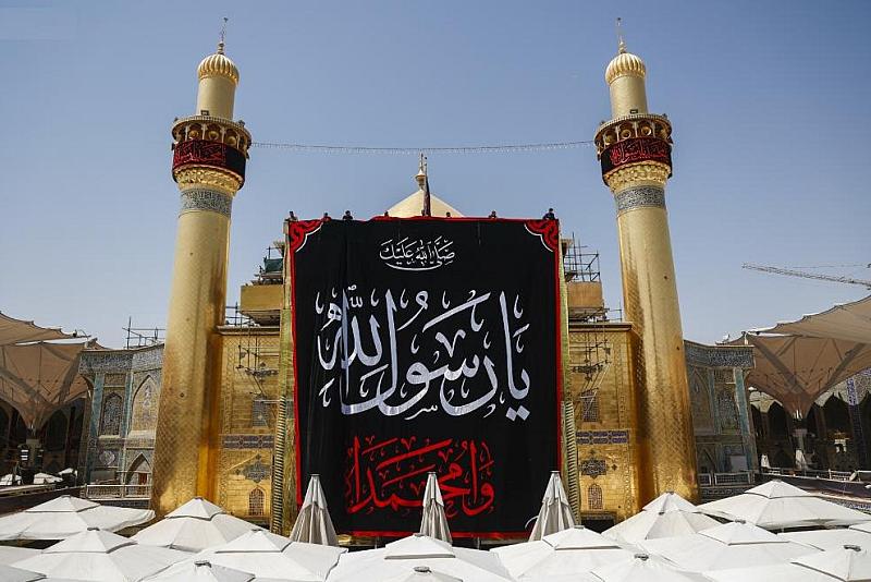 بذكرى شهادة النبي الأكرم.. خدمات متنوعة قدّمت لزائري مرقد الإمام علي (عليه السلام)