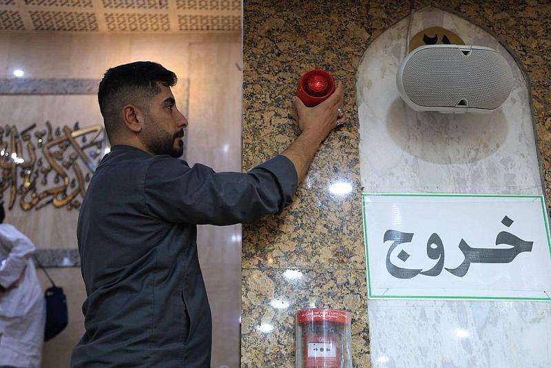قسم الصيانة ينفذ أعمال إدامة منظومات الإنذار المبكّر في صحن مرقد أبي الفضل العباس (عليه السلام)