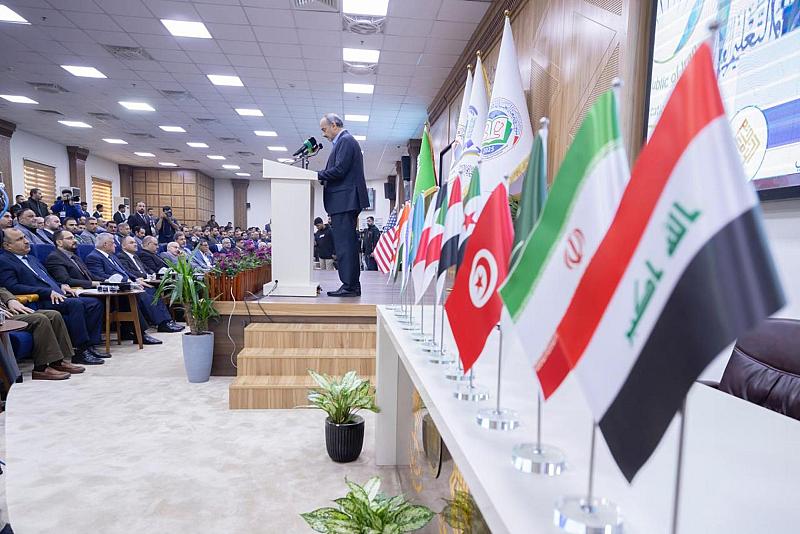 العتبة العباسية المقدسة: نثق بالعقل العراقي وقدرته ونسعى لنقل التعليم الطبي إلى مصاف العالمية