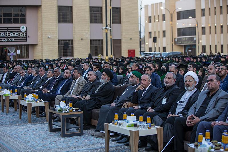 العتبة العباسية تختتم فعاليات حفل تخرج دفعة (بنات الكفيل) لطالبات الجامعات العراقية