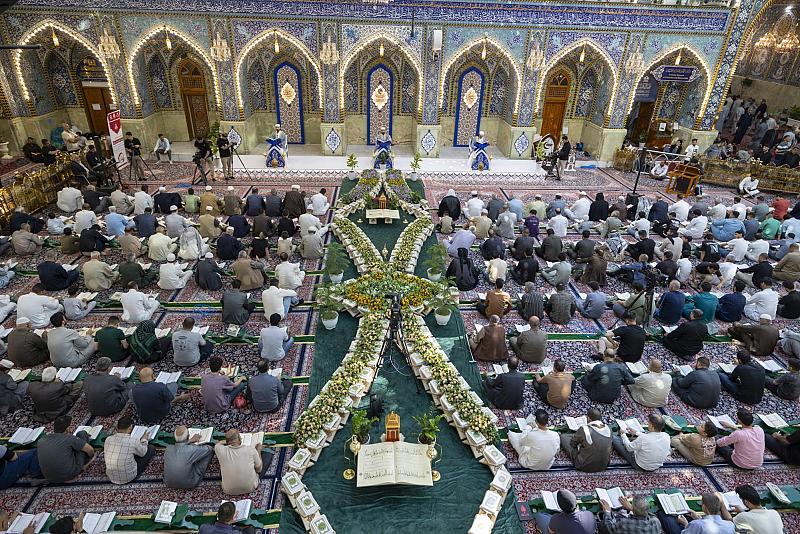 الختمة القرآنية المركزية في مرقد أبي الفضل العباس (عليه السلام) تشهد إقبالًا واسعًا