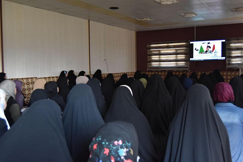 الثقافة الأسرية يقدّم (خطوة نحو تطوير الذات) لطالبات جامعة كربلاء