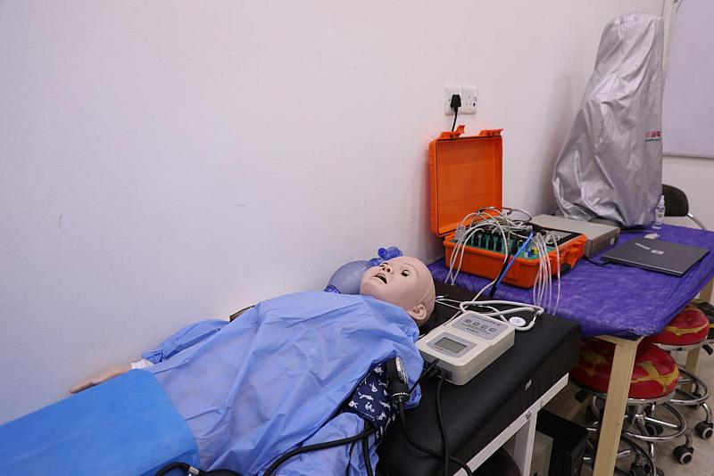 جامعة العميد تجهز مختبر المهارات السريريّة بأحدث التقنيات والأجهزة الطبية