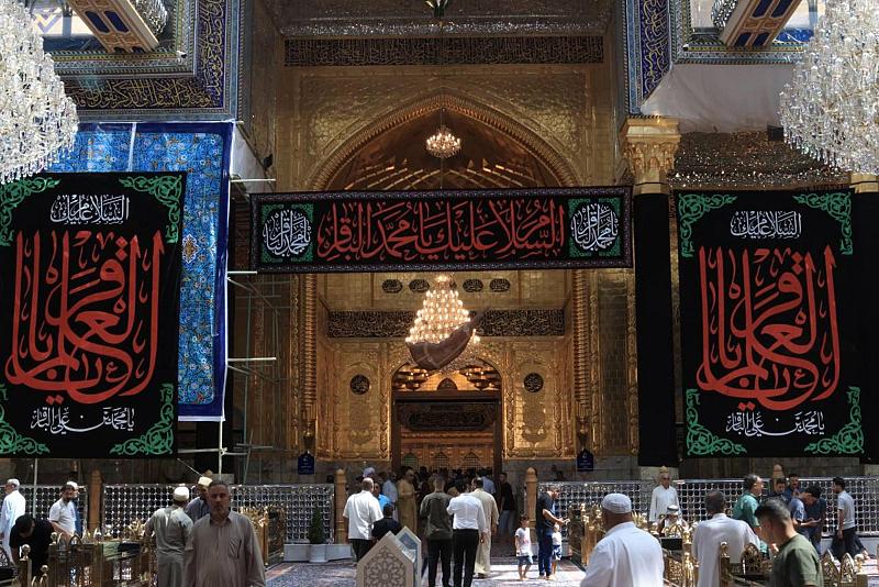 العتبة العباسية المقدسة تنشر السواد ولافتات الحزن إحياء لذكرى شهادة الإمام الباقر (عليه السلام)