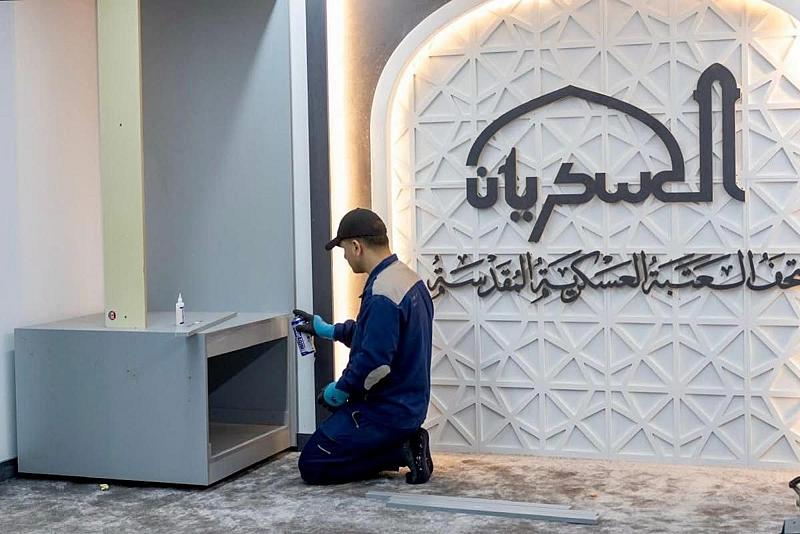 بعد صناعتها.. قسم الصناعات ينهي أعمال تركيب عارضات لمقتنيات متحف العتبة العسكرية المقدسة