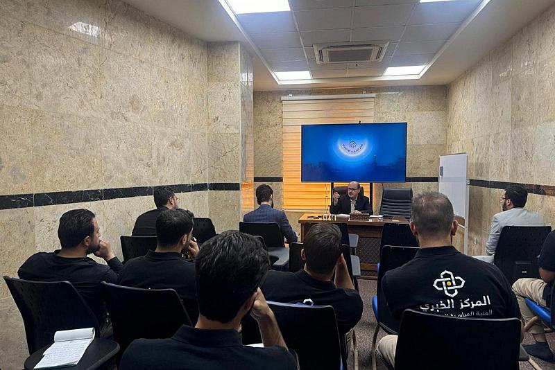 قسم الإعلام ينظم دورة عن إعداد البرامج وتقديمها لعدد من ملاكاته