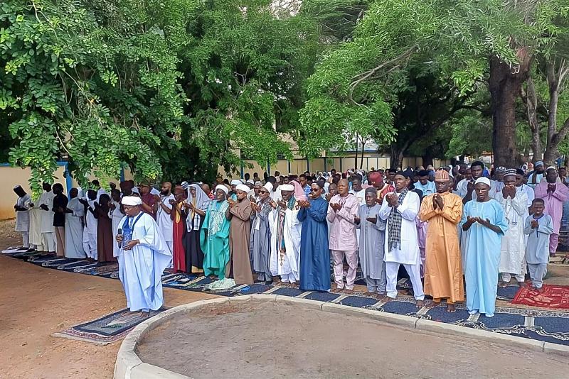 قسم الشؤون الفكرية والثقافية ينظم صلاة عيد الفطر في دولتي غانا وبنين