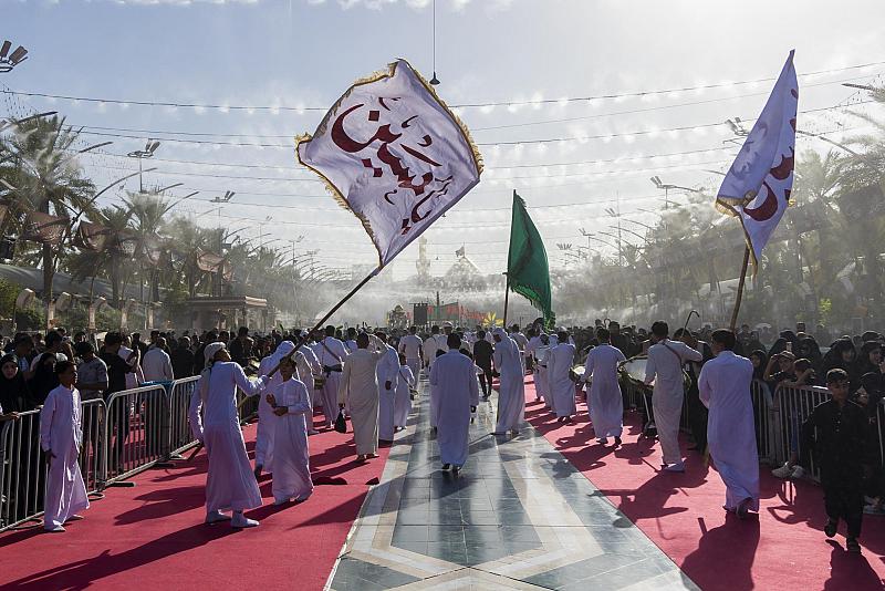 مواكب العزاء الكربلائية تحيي اليوم الثامن من شهر المحرّم الحرام