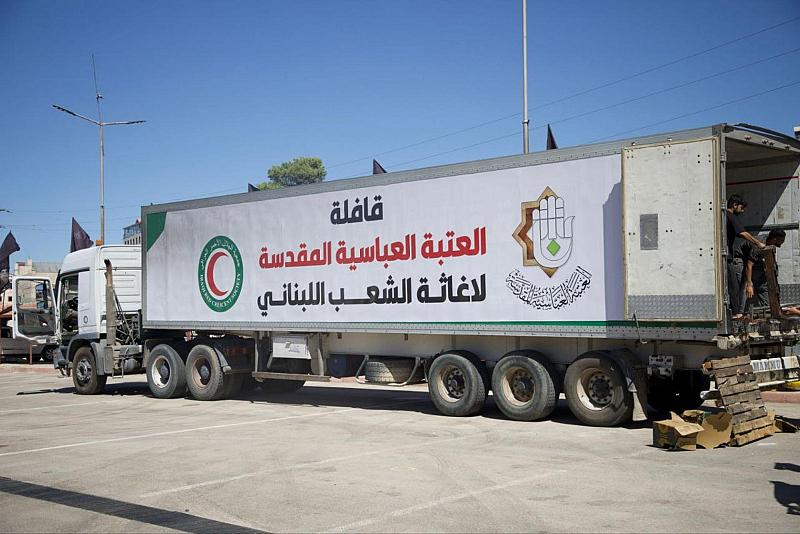 العتبة العباسية تنشئ مطبخًا مركزيًّا لتقديم وجبات الطعام للنازحين اللبنانيين في سوريا
