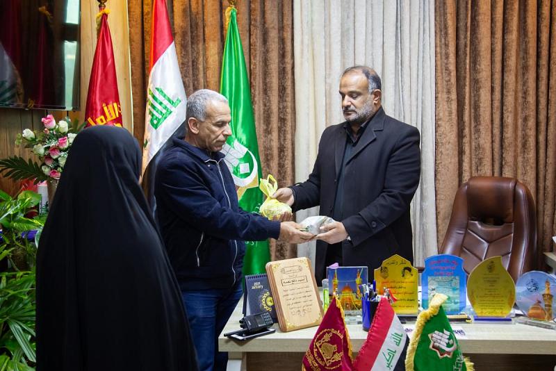بعد فقدان الأمل برجوعها: عائلةٌ تستعيد من قسم ما بين الحرمين مبلغاً من المال ومخشّلاتٍ ذهبيّة