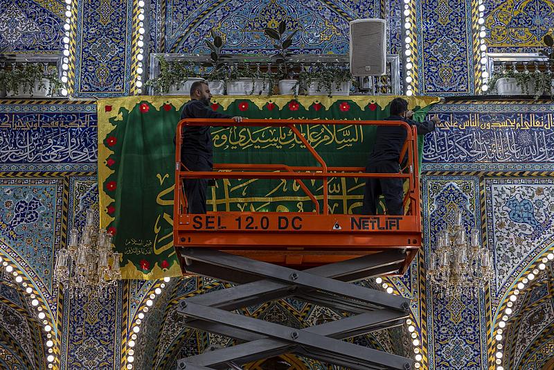 العتبة العباسية تنشر مظاهر الفرح بذكرى ولادة الإمامين الباقر والهادي (عليهما السلام)
