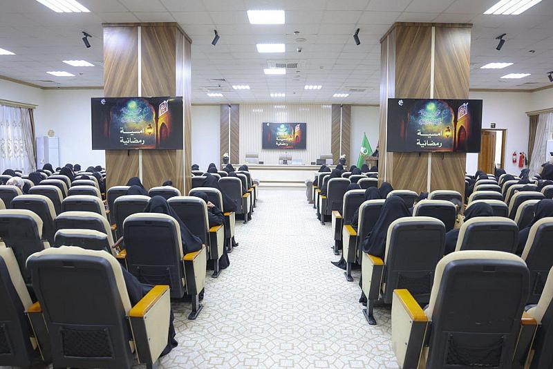 مركز الثقافة الأسرية ينظم أمسية رمضانية ثقافية لعدد من العوائل المتعففة