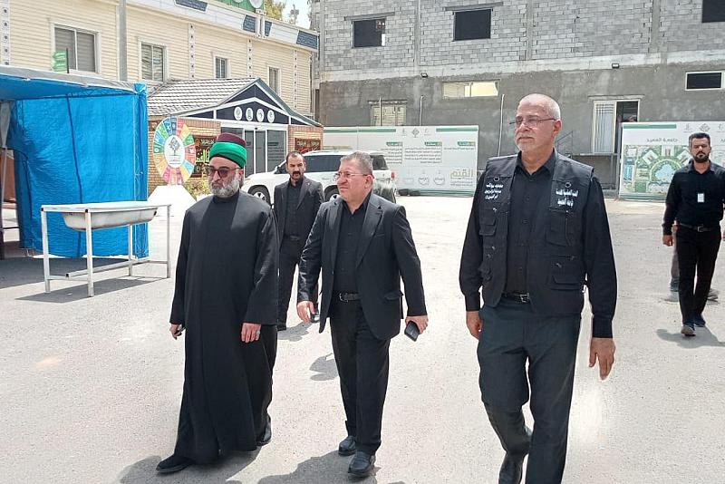الأمين العام للعتبة العبّاسية المقدّسة يتفقد مجموعة مواكب أمّ البنين (عليها السلام) لخدمة الزائرين