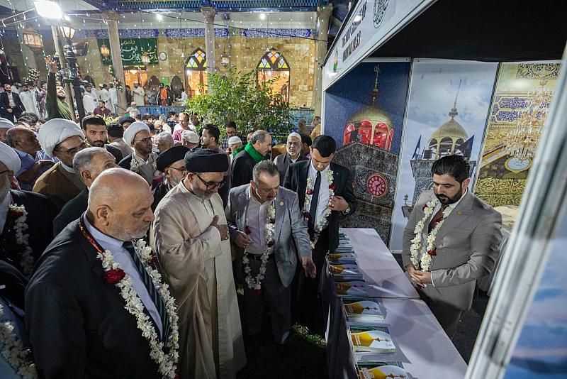 افتتاح معرض لنتاجات عتبات العراق المقدسة في مدينة مومباي الهندية