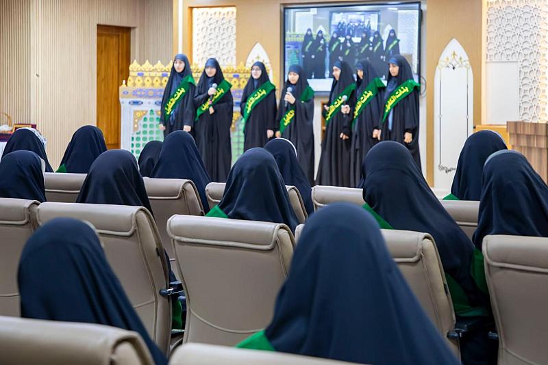 المشاركات بدورة خادمات الكفيل: الدورة شملت دروسًا دينية وتطبيقات تسهم في إعداد جيلٍ واعٍ ومؤهّل للخدمة الحسينية
