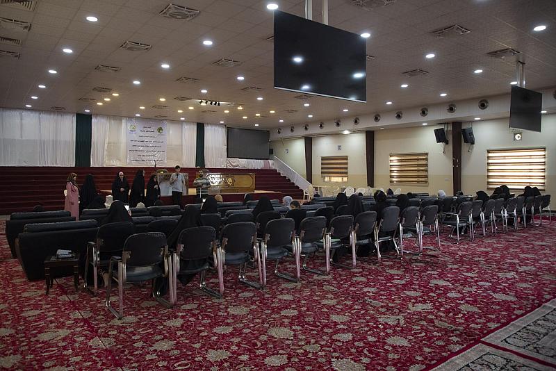 دورة الحرة الأبية تواصل عقد محاضراتها التدريبية للكفيفات