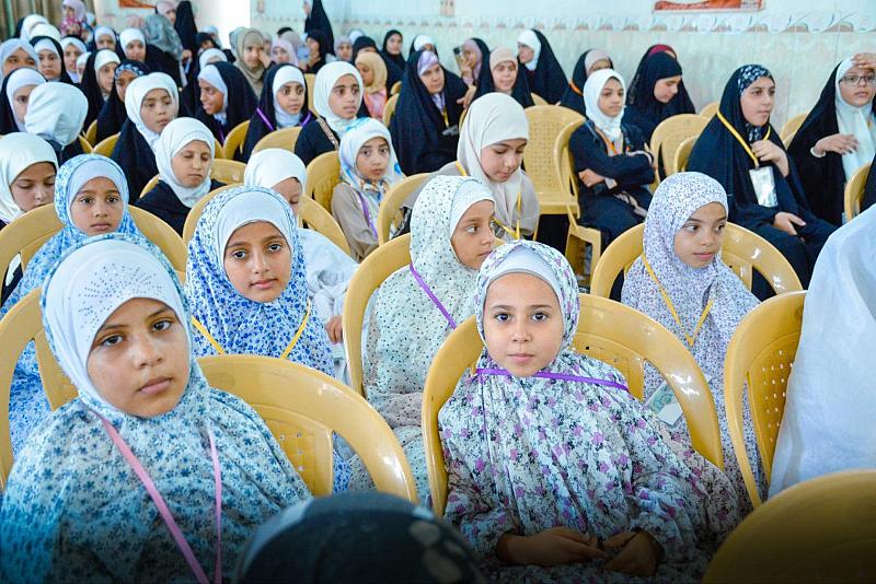 شعبة الخطابة الحسينية النسوية تحتفي بتخرّج طالبات الدورات الصيفية