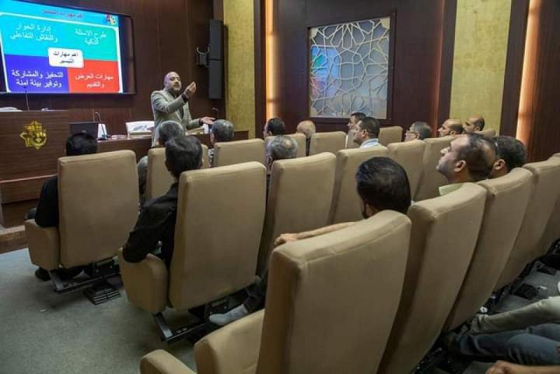 قسم التطوير و التنمية المستدامة يُنظم دورةً بعنوان (استراتيجيات التعلّم النشط)