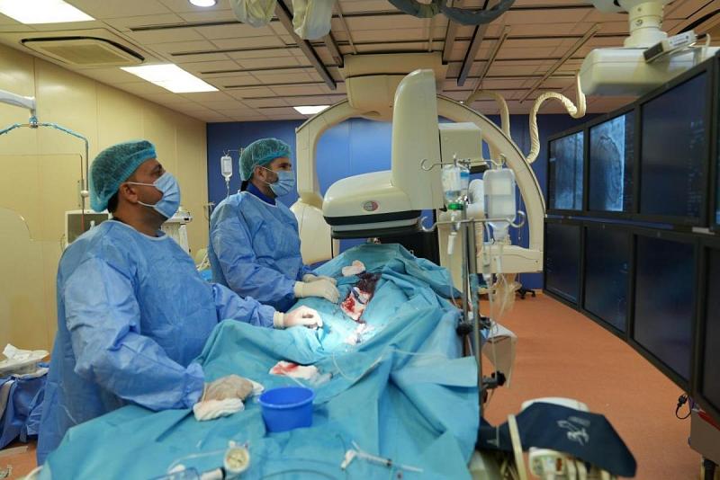 فريق طبي في مستشفى الكفيل ينجح بإنقاذ مريض كان مصاباً بجلطة دماغية