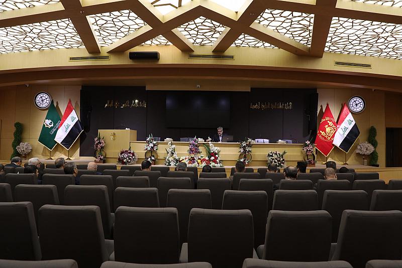 قسم التطوير يعقد اجتماعا لعرض رؤية وأهداف أكاديمية التطوير الإداري