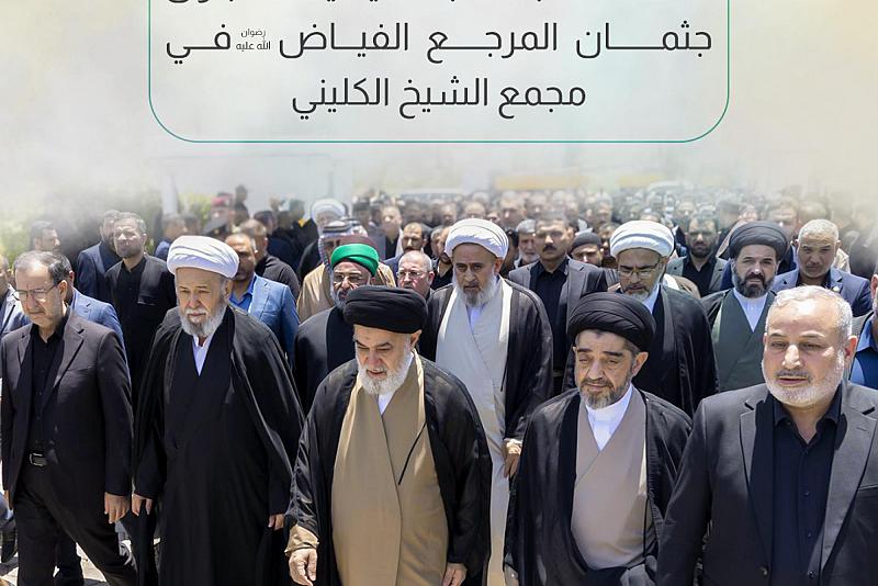 خدمة العتبة العباسية يستقبلون جثمان المرجع الفياض (رضوان الله عليه) في مجمع الشيخ الكليني