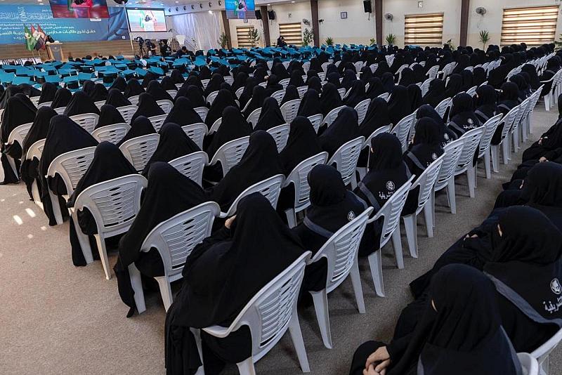 الطالبات المتخرجات: مدارس الكفيل الدينية تسهم في تكامل الوعي الثقافي والديني لدى الفتيات