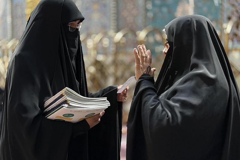 شعبة التوجيه النسوي تنظم برنامجًا ثقافيًا لزائرات مرقد أبي الفضل العباس (عليه السلام)