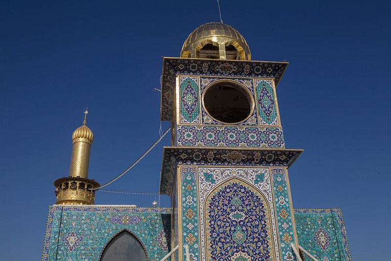 بالصور: برج ساعة العتبة العبّاسية المقدّسة بحُلّةٍ جديدة..
