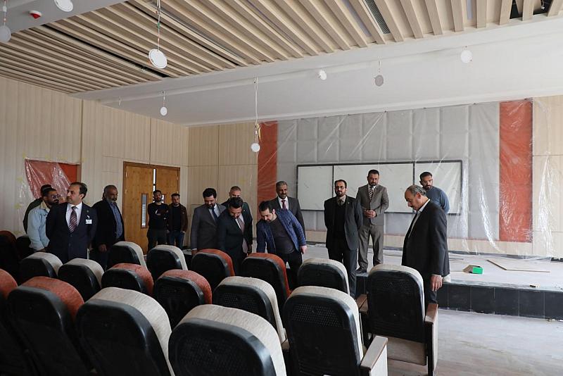 رئيس هيأة التربية والتعليم يطَّلع على سير الأعمال في المبنى الجديد لجامعة العميد