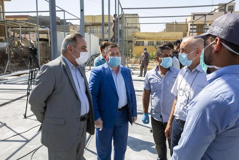 جولةٌ ميدانيّة لوفد العتبة العبّاسية المقدّسة في بناية الحياة الخامسة في بغداد ودائرةُ صحّة الرصافة تؤكّد أنّها تقف إجلالاً لهذه المبادرة