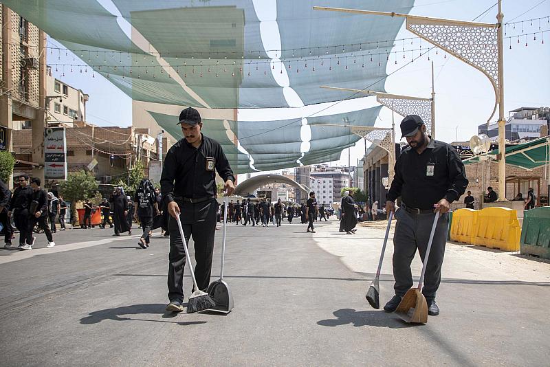  قسم بين الحرمين يجري حملة لتنظيف الطرق المؤدية للعتبة العباسية المقدسة