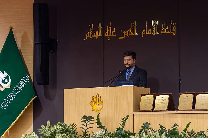 من ساحات الدفاع عن الوطن إلى طلب العلم.. شاب يستعرض قصة نجاحه في مهرجان فتوى الدفاع المقدسة
