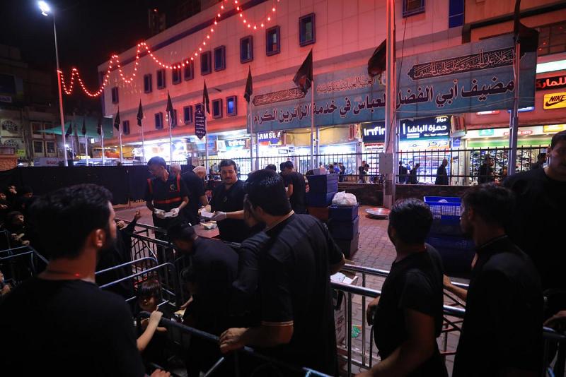 مضيفُ العتبة العبّاسية المقدّسة يتواصلُ بتقديم وجبات إطعام الزائرين