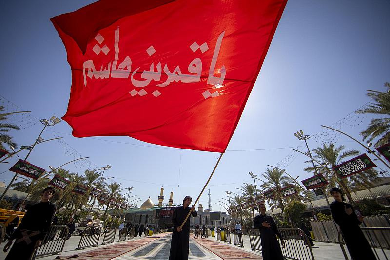 بمسيرات عزائية جابت شوارع المدينة.. المواكب الكربلائية تحيي اليوم السادس من شهر محرم الحرام