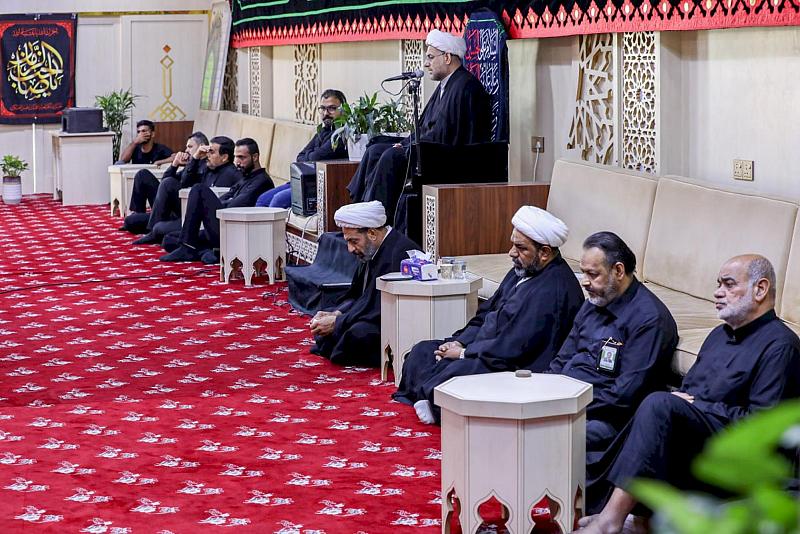 بحضور جمع من المؤمنين.. قسم شؤون المعارف يقيم مجلسه العزائي السنوي في البصرة