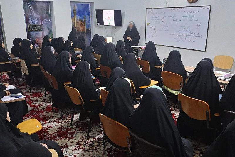 معهد القرآن الكريم النسوي يحتفي بذكرى زواج النورين