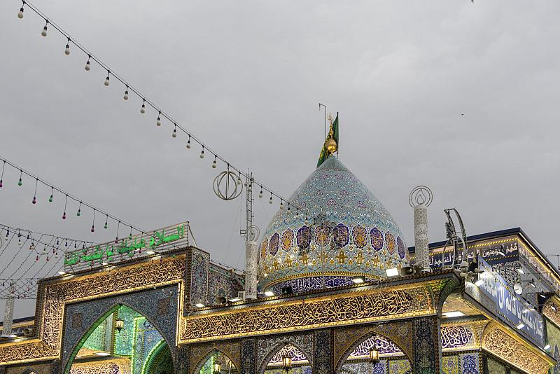  قسم مقام الإمام المهدي (عجّل الله فرجه) يقدّم أكثر من ألف وجبة إفطار للزائرين