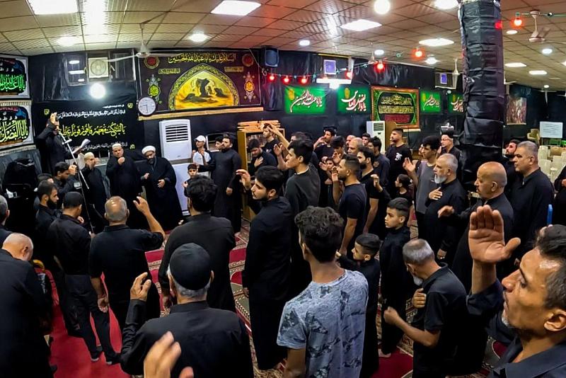 عَبرَ المجالس الحسينية.. المجمَع العلمي يقدّم محاضرات دينية وتلاوات قرآنية في بغداد والنجف وميسان