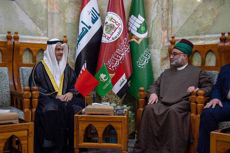 الأمين العام للعتبة العباسية المقدسة يستقبل القنصل العام للبحرين في النجف الأشرف