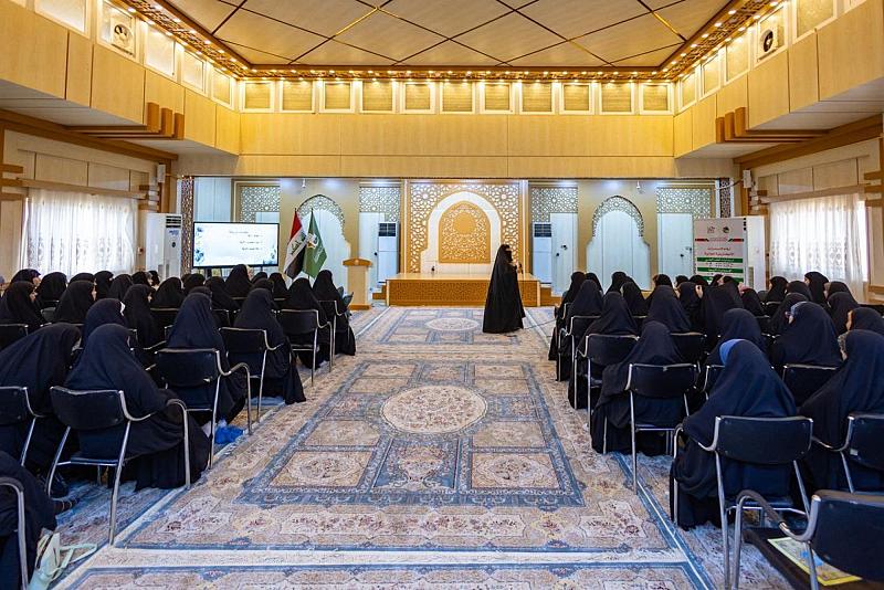 مركز الثقافة الأسرية يواصل تنظيم برنامج ربيع الثقافة المعرفي لطالبات المدارس في النجف