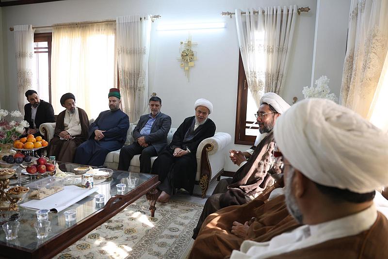 وفد العتبة العباسية يلتقي بهيأة علماء أئمّة الجماعة في باكستان