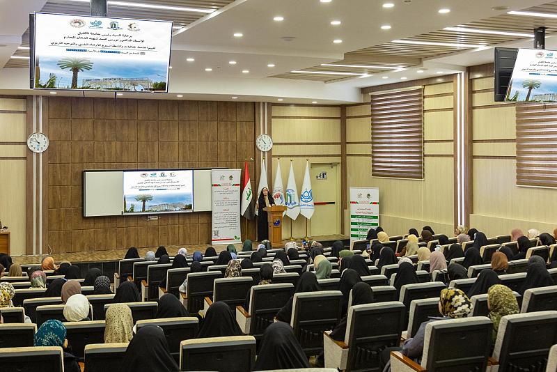 جامعة الكفيل تنظم محاضرة عن التوجيه النفسي والأسري