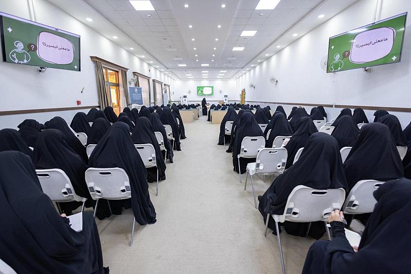 مخيم بنات العقيدة 32 يشهد محاضرة فكرية عن البصيرة والإدراك