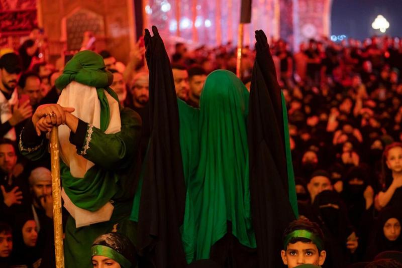 بالصّور.. إحياء مراسيم ليلة الحادي عشر من المحرّم (ليلة الوحشة) في كربلاء