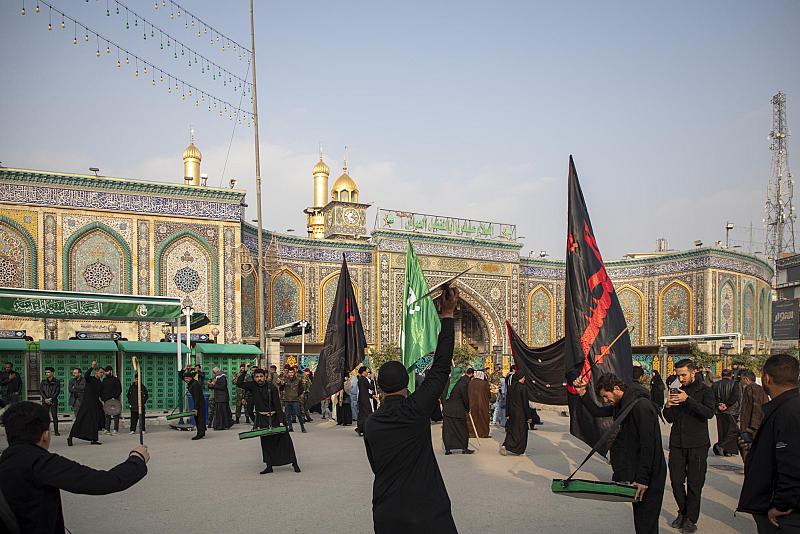 المواكب العزائية تحيي ذكرى شهادة الإمام علي الهادي (عليه السلام) في كربلاء