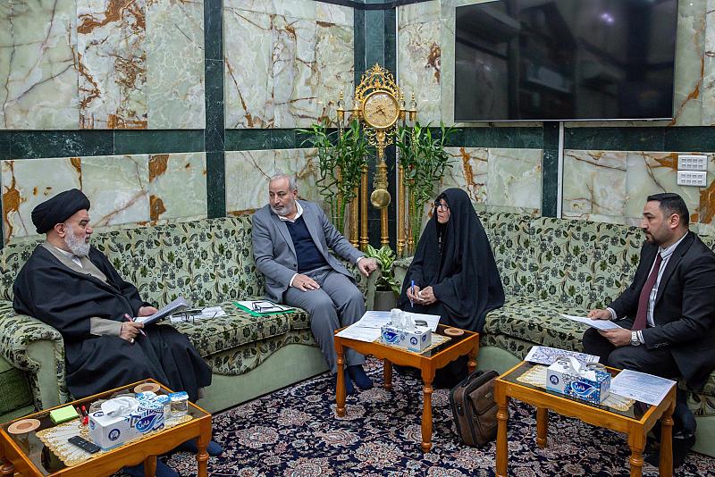 سماحة السيد الصافي يؤكد أهمية التدريب المستمر وتطوير قدرات الملاكات الطبية للارتقاء بالخدمات الصحية