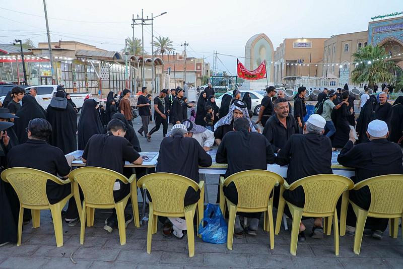 المجمَع العلمي يقيم خمس محطات قرآنية على طريق الزائرين