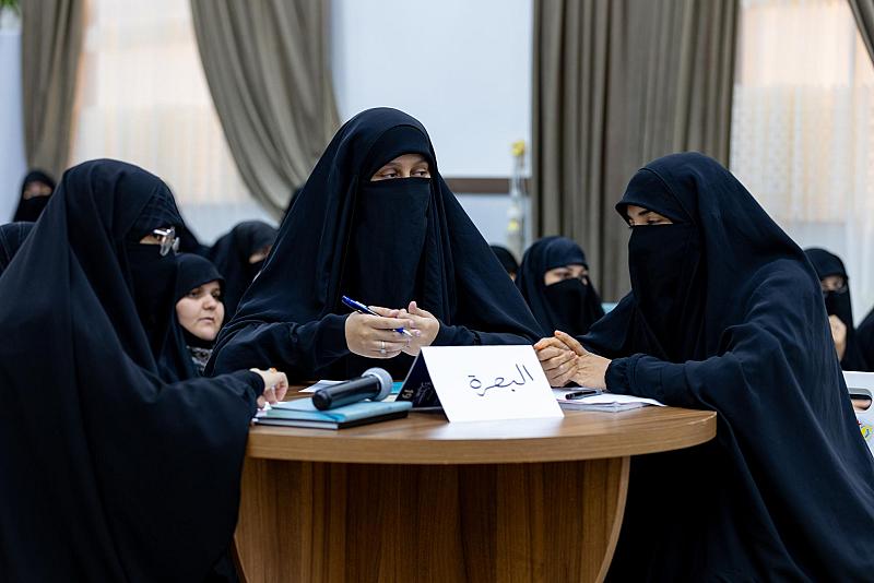 شعبة مدارس الكفيل تختتم فعاليات مخيم (بنات العقيدة) بإقامة مسابقة فرقية 
